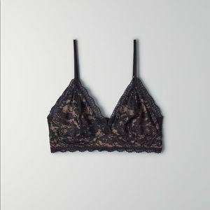 Aritzia - Talula Renfrew Bralette
